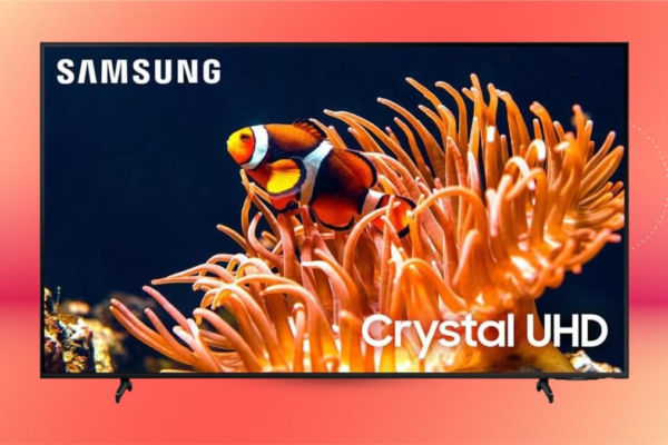 The 85-inch Samsung DU8000 TV is displayed against an orange and red background.